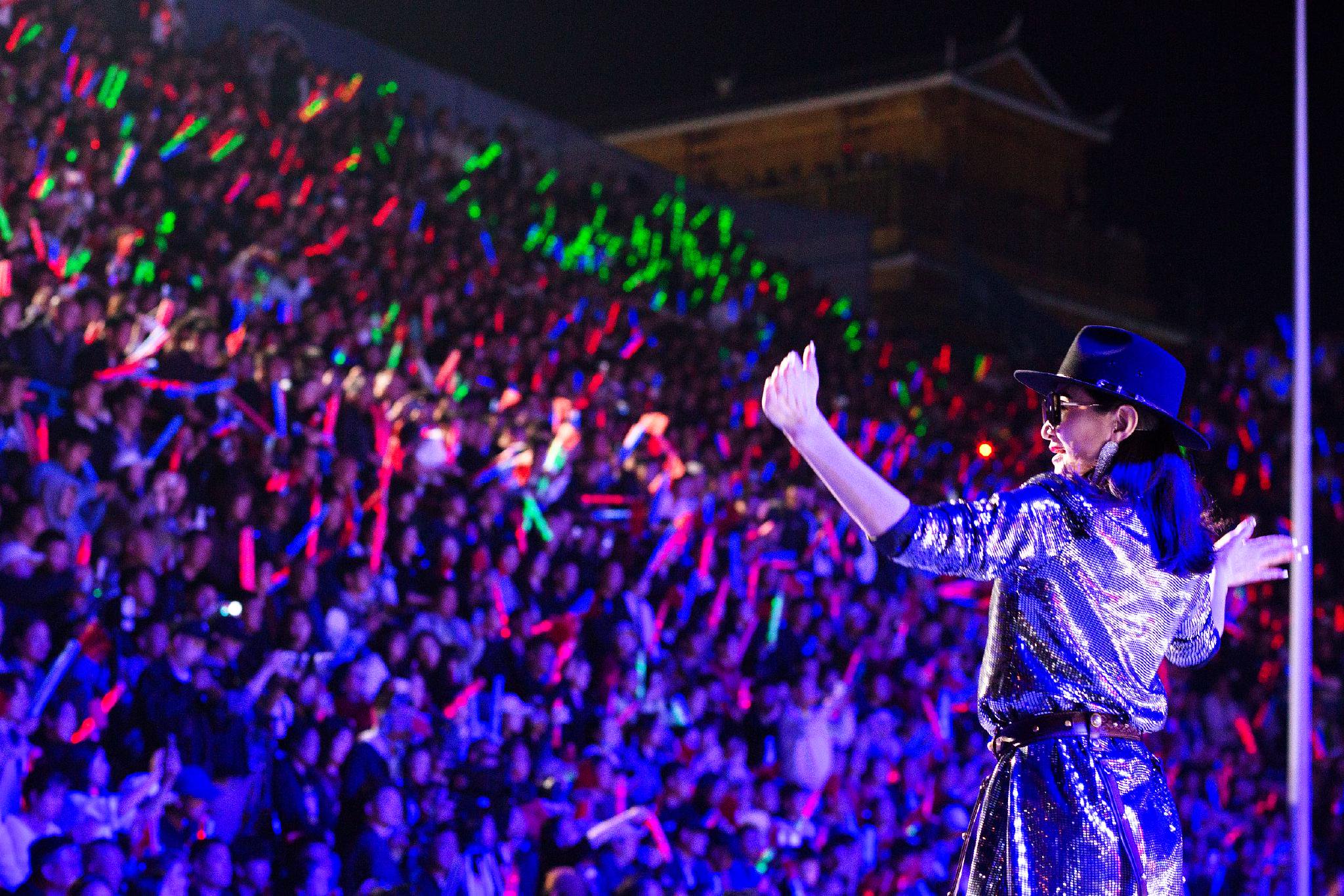 深一度|"村ba"出圈第三年,这里不仅只有小而美|开幕式_新浪财经_新浪