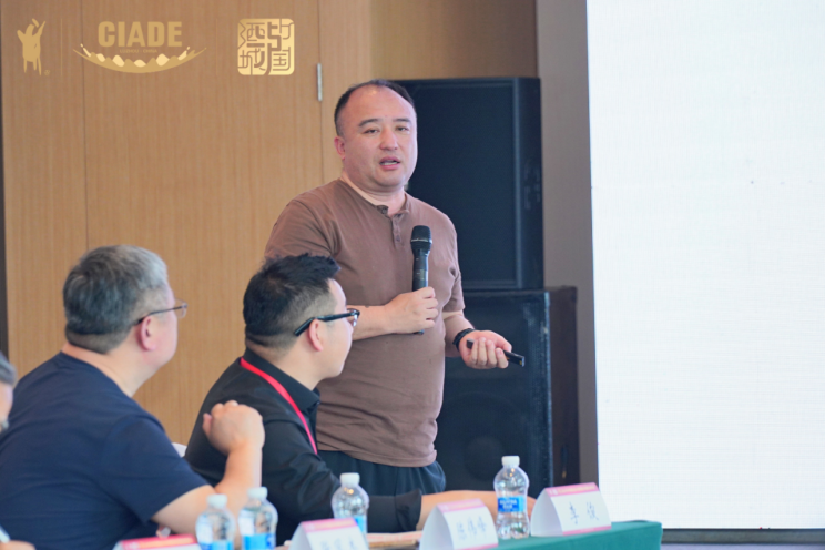 江南大学教授毛健,中国酿酒大师,绍兴女儿红酿酒有限公司党委书记