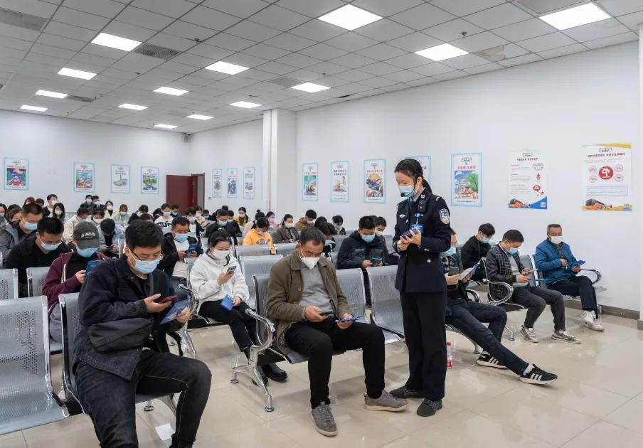 西安交警新举措集中整治