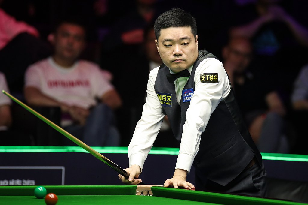 丁俊晖有些无奈.