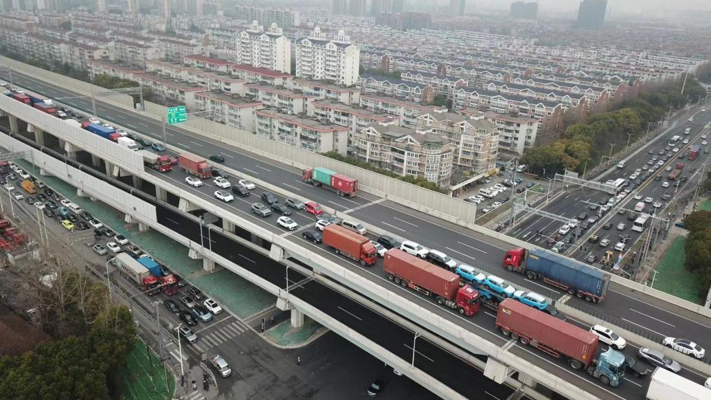 上海外环隧道封闭施工后首个早高峰,道路通行情况如何?