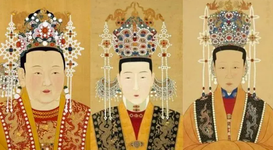 这是汉族妇女最高等级的头饰.