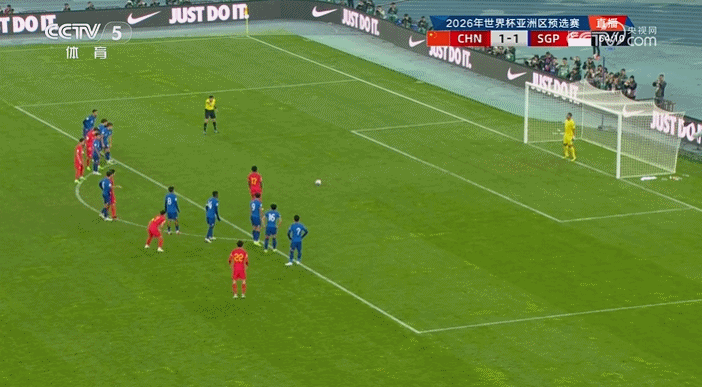 费南多点球破门。