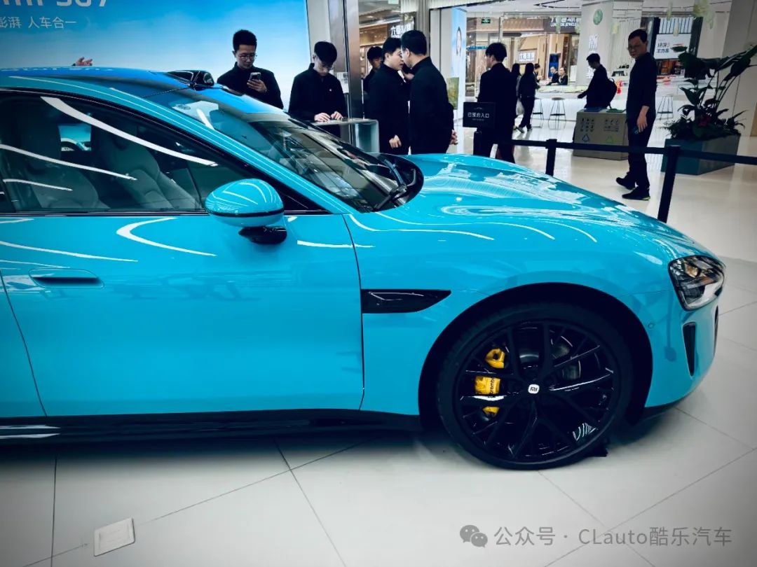 小米su7实拍图来了,3月28日晚7点正式发布 | 酷