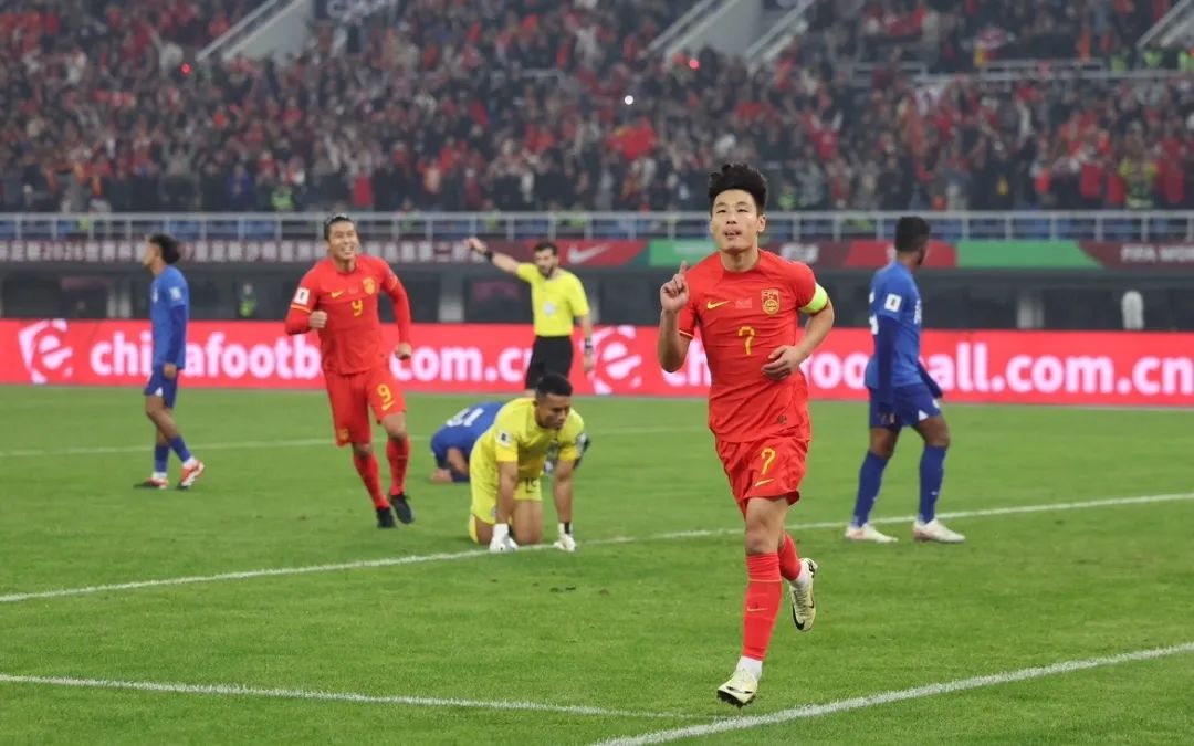 武磊进球后庆祝.新京报记者 王飞 摄