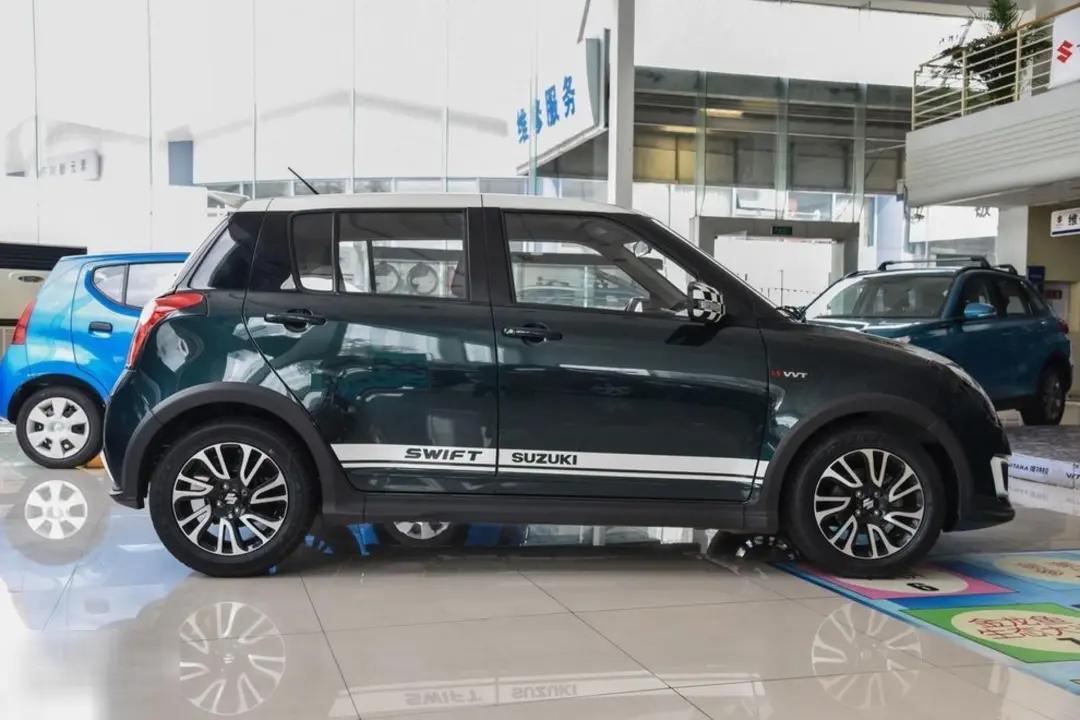 新一代铃木速翼特官图发布!-新浪汽车