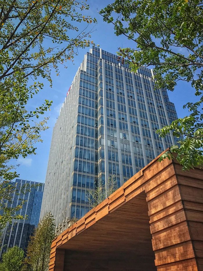 青岛上实亿元楼何以拔节生长