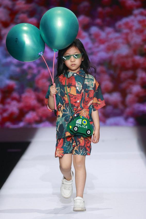 中国望江时尚童装流行趋势发布童趣梦想映照锦绣蓝图