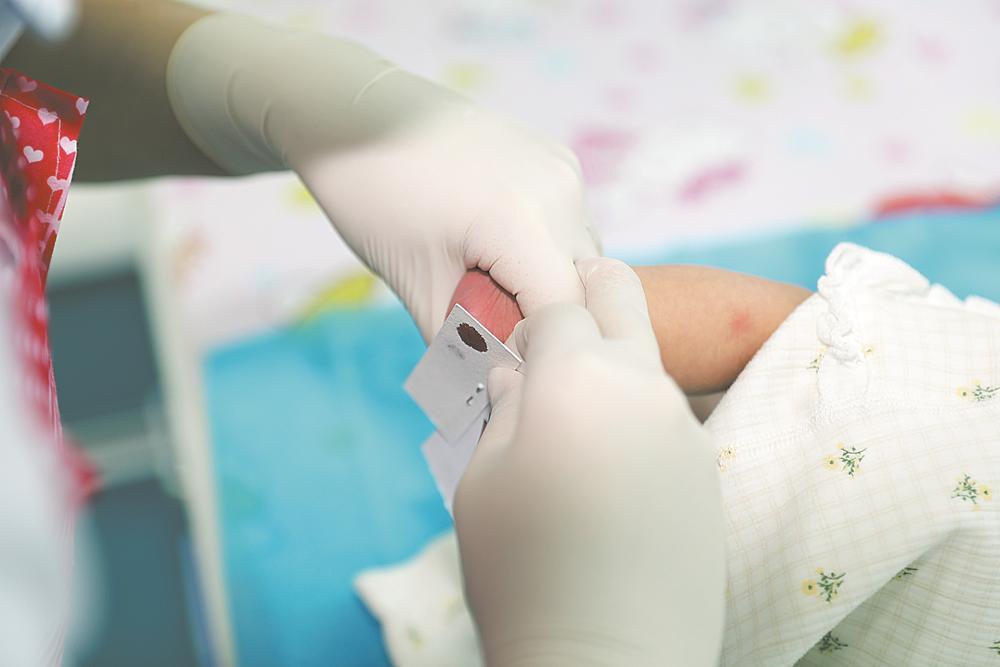 新生儿为什么要采足跟血