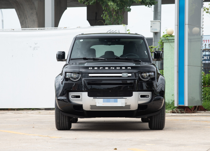 智能科技对决:卫士110与奔驰g,谁将领跑智能suv时代?-新浪汽车