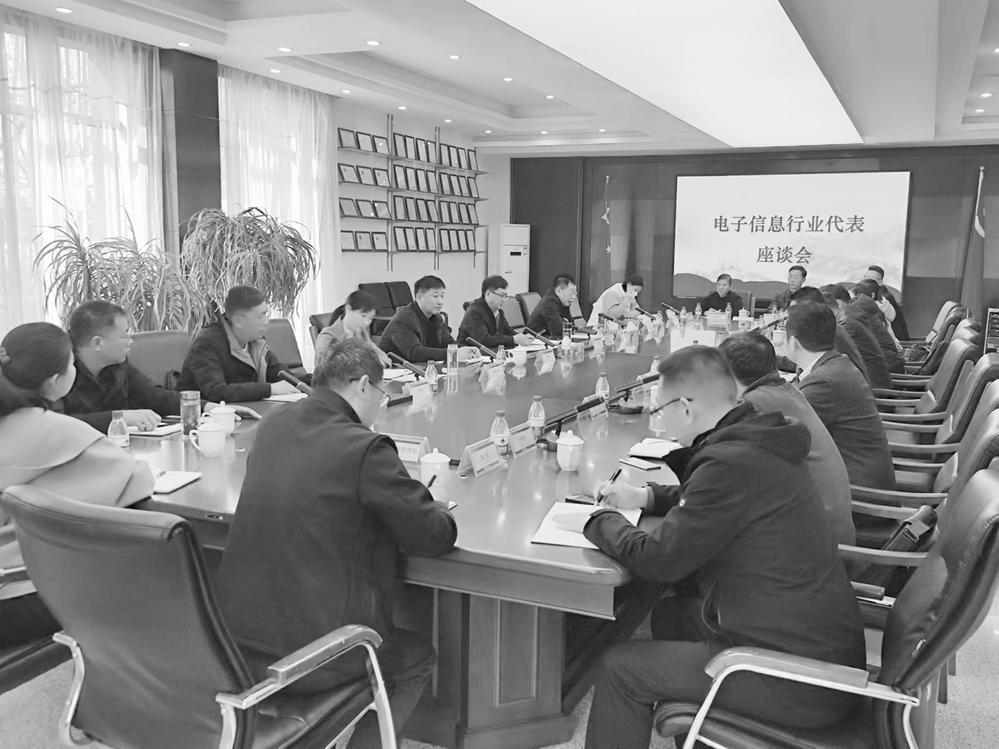 鹿泉区行业人大代表联络站成为行业发展"助推器".