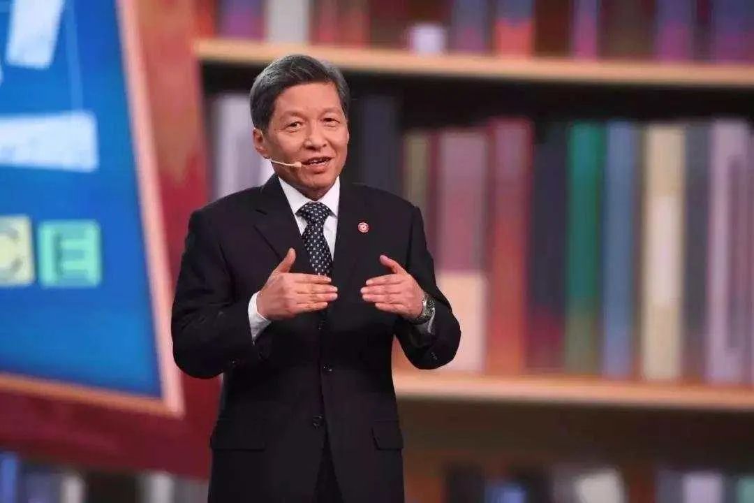 2018年，王树国在一档节目中演讲。图片来源：央视