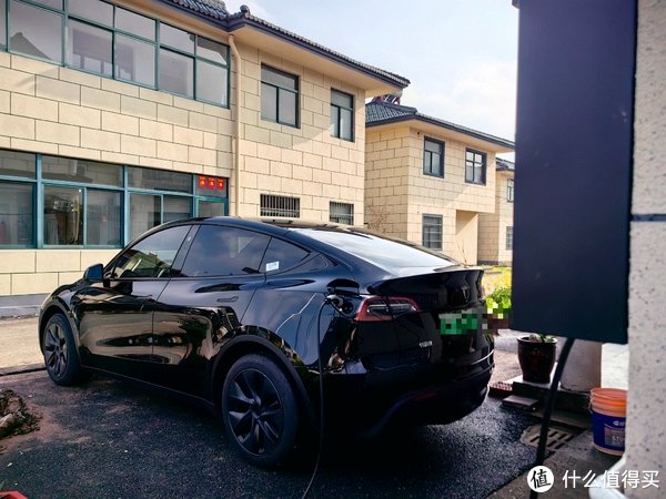 农村自建房申请到380v电表特斯拉modely车主果断安装普诺得380v21kw