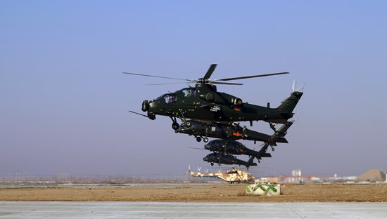 &nbsp;&nbsp;&nbsp;&nbsp;近日,新疆军区某陆航旅组织实战化飞行训练.