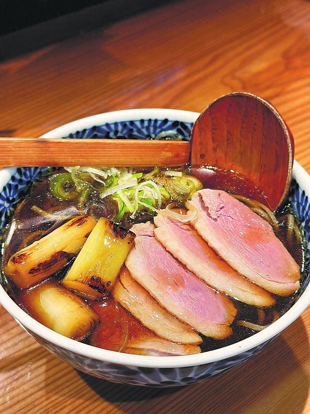 热乎乎的鸭肉荞麦面直供社区的美国农场直供社区的美国农场本报驻日本