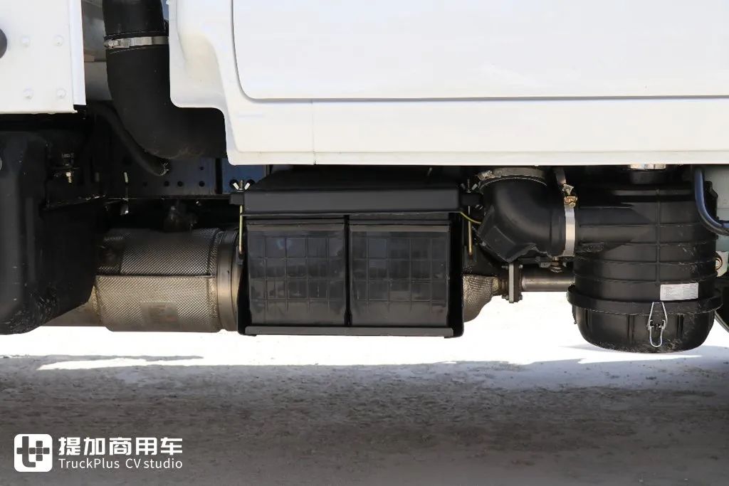 全新庆铃五十铃100p来袭实拍双排座车型带你看看它有哪些升级改进