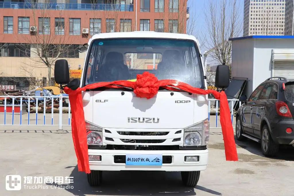 全新庆铃五十铃100p来袭实拍双排座车型带你看看它有哪些升级改进