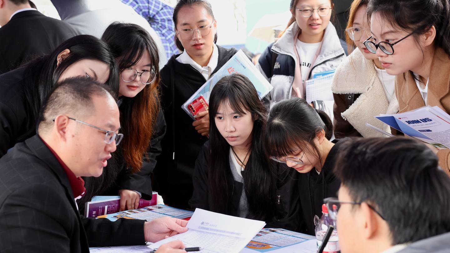 新生代员工为何难留住?|互联网_新浪新闻