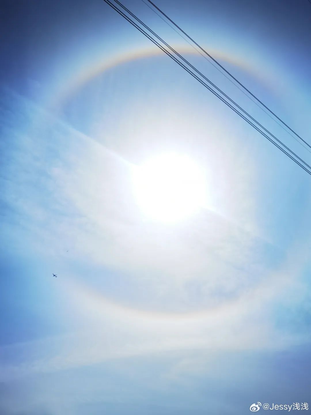 今天申城天空出现美丽日晕你看到了吗