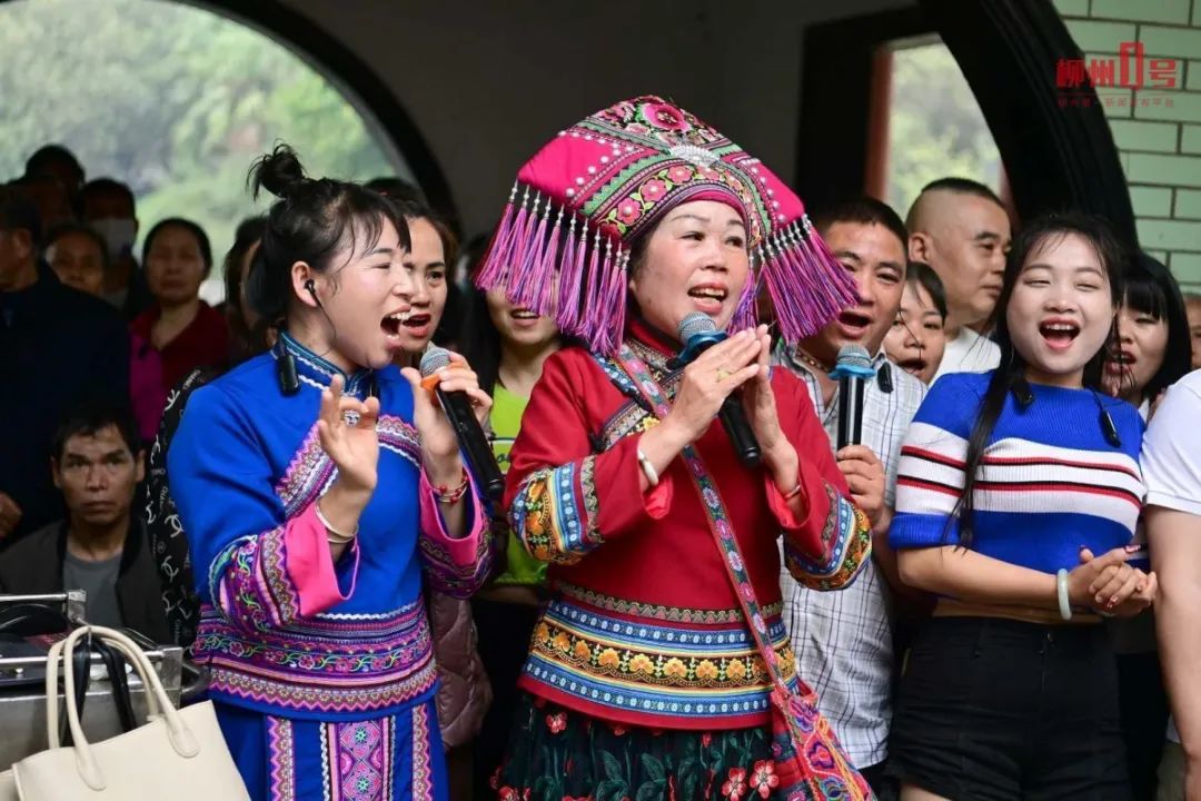 直辖市,及马来西亚,越南,菲律宾等东盟国家优秀歌手,汇聚柳州举行山歌