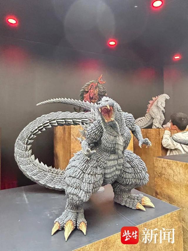 哥斯拉模型展来到无锡