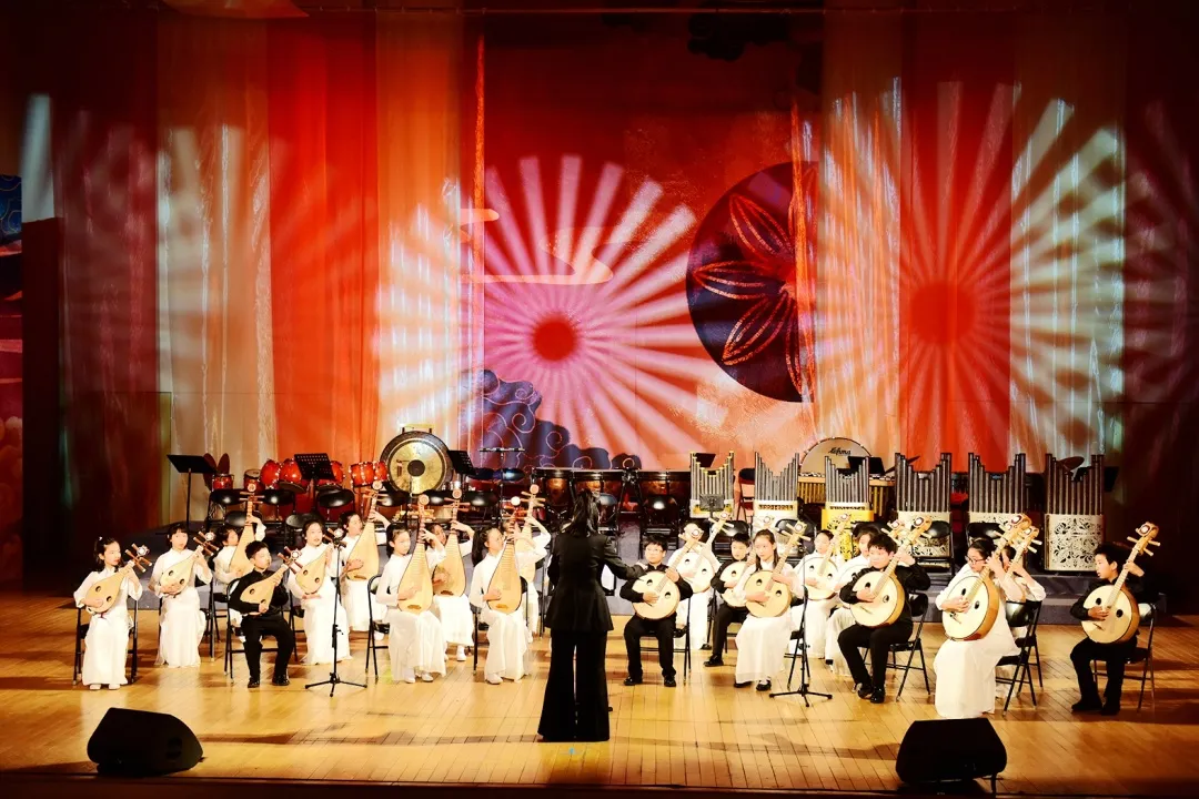 律回春晖渐,万象始更新——芳草地国际小学金帆民乐团专场音乐会|民