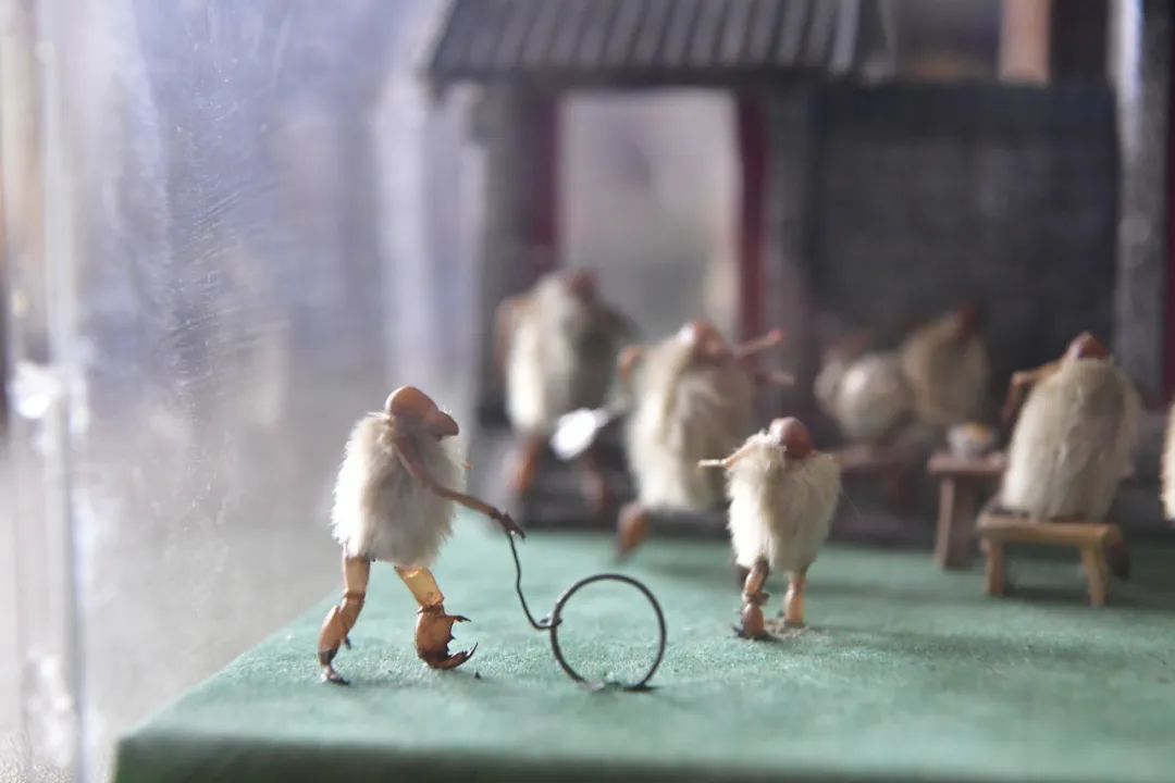 匠人匠心一个人四味药做出小毛猴的大世界