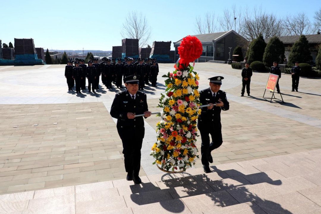 【网络中国节·清明】73批10415人次,清明前后预约秦皇岛烈士陵园现场