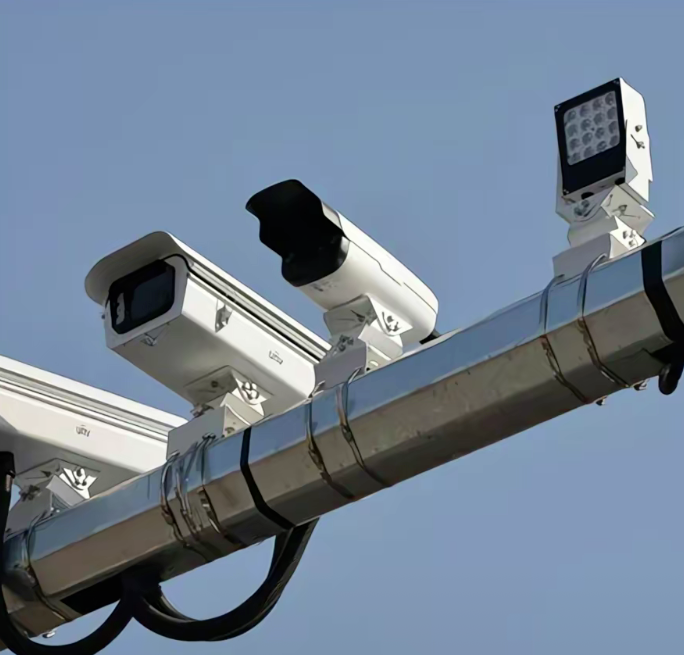 涉及多条主干道广州新启用37套电子眼具体路段是