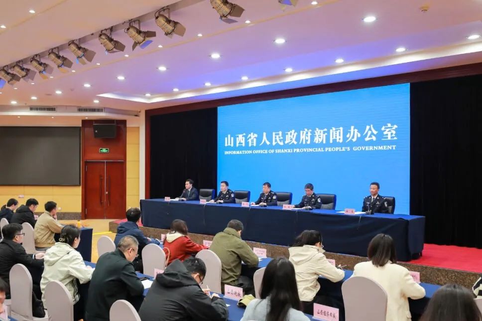 发布涉虚假警情网络谣言和有害信息进行蹭炒热点,吸粉引流等突出问题