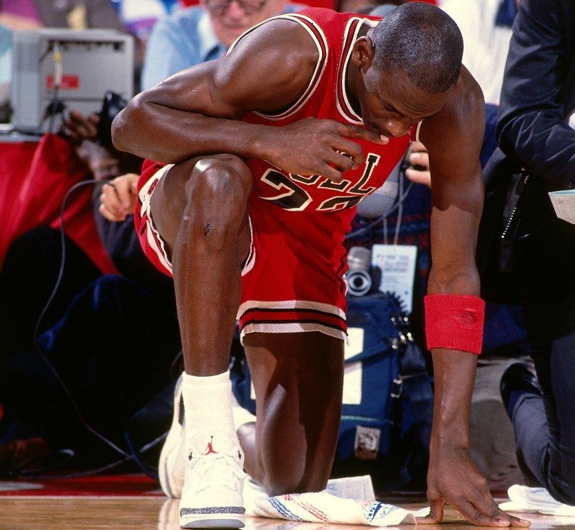 乔丹也无球可打,这是为何?热爱篮球条款如何诞生