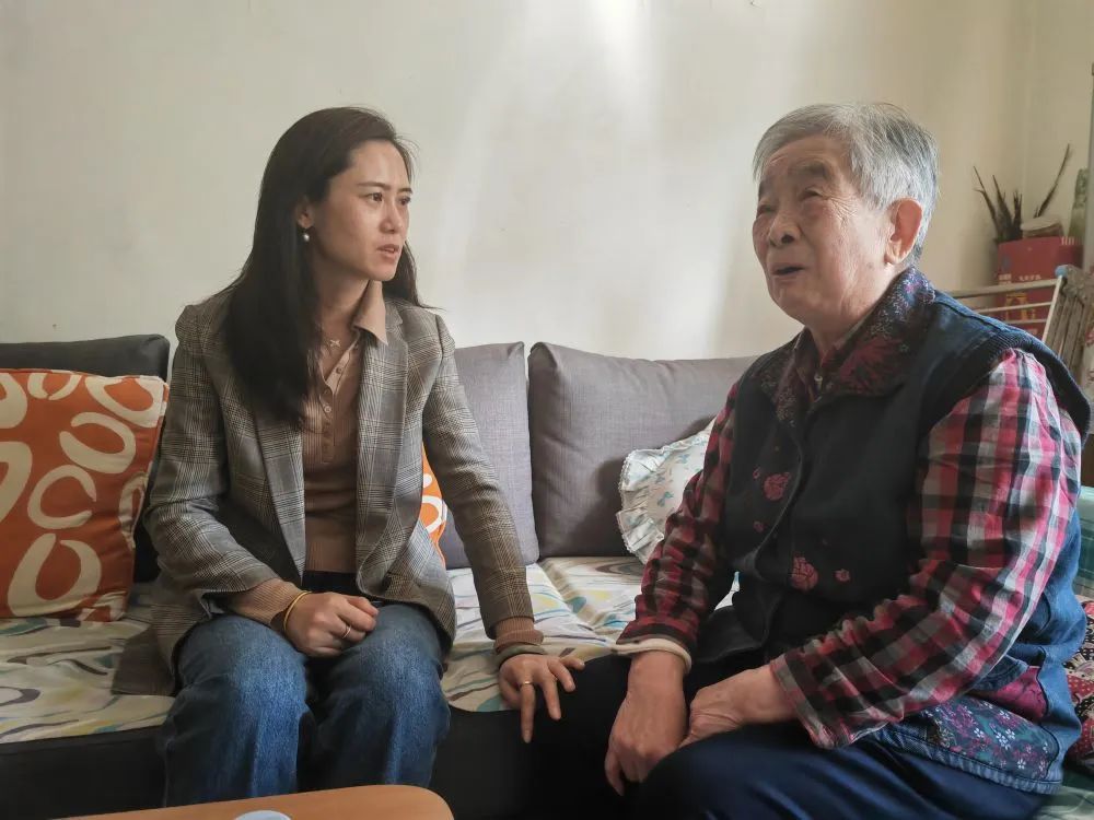 【中央媒体看甘肃】"窗帘之约"守护"夕阳红"|甘肃省_新浪财经_新浪网