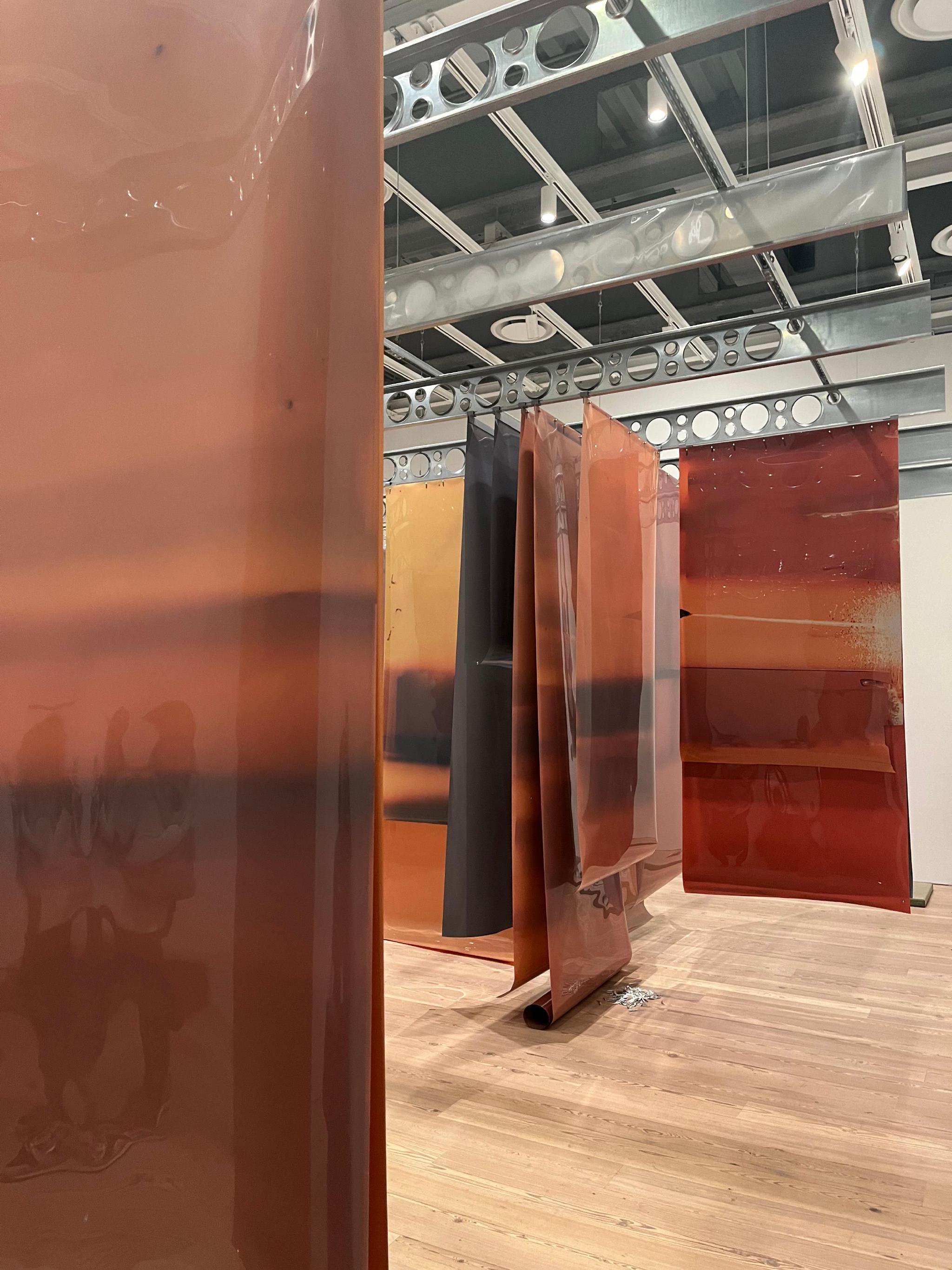 评展|惠特尼双年展:虚张声势的"大",缺少灵魂的ai_新浪财经_新浪网