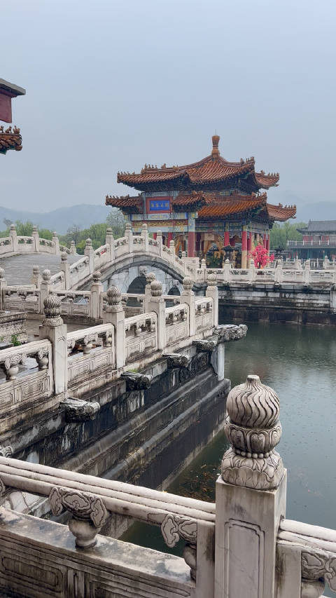 这里像不像大清朝慈溪老佛爷囚禁光绪皇帝的瀛台!|囚禁|光绪|皇帝_新浪新闻