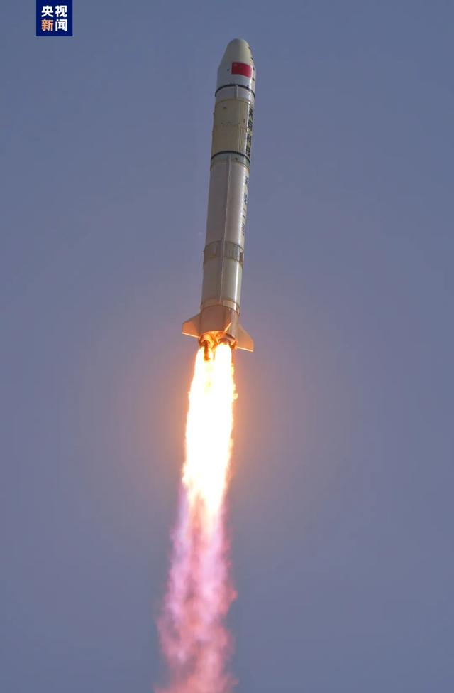 2023年4月2日,天龙二号遥一运载火箭发射成功.
