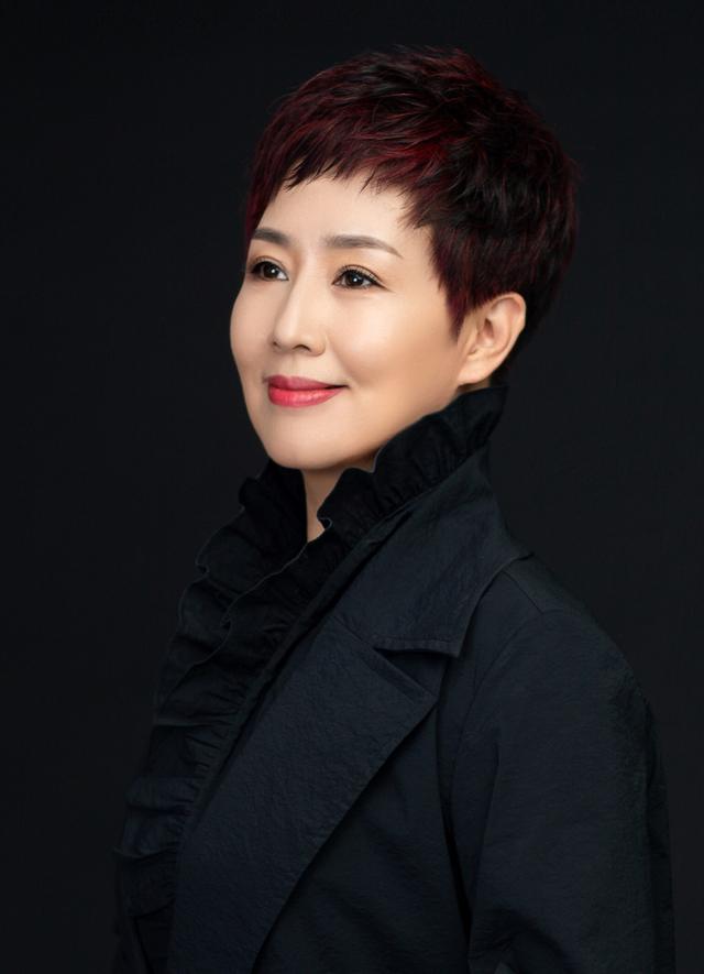 谢涛晚会表演曲目有京剧《武家坡》《四郎探母》,豫剧《常香玉》《义