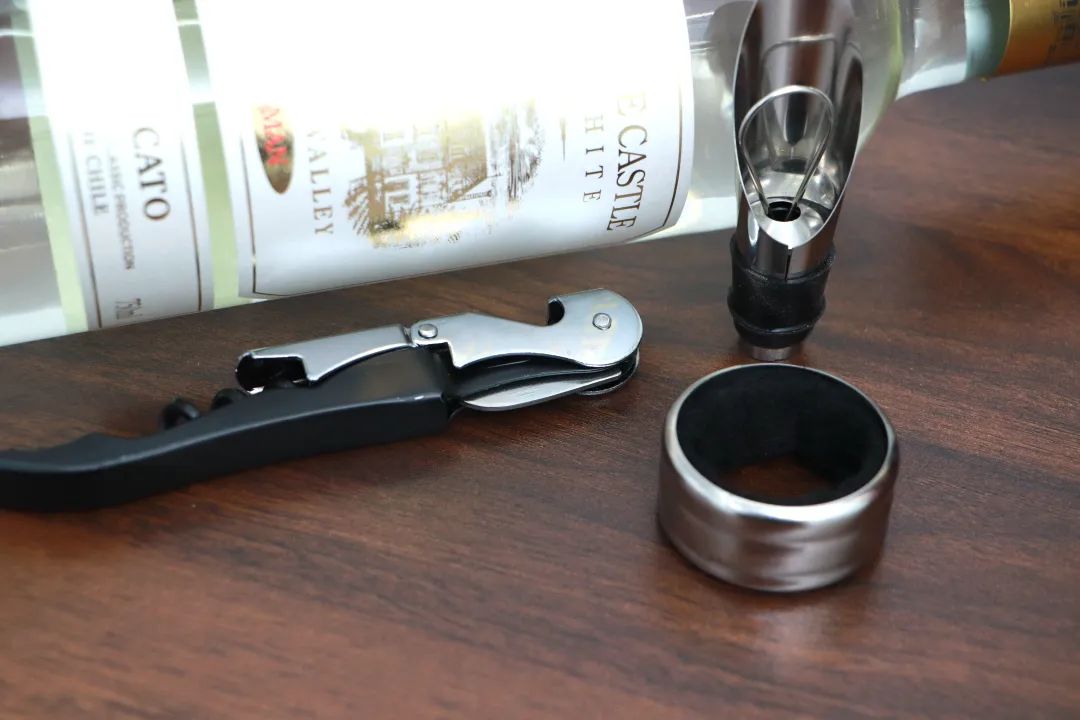 喝完这支智利小甜酒我才知道原来葡萄酒是好喝的还是便宜的