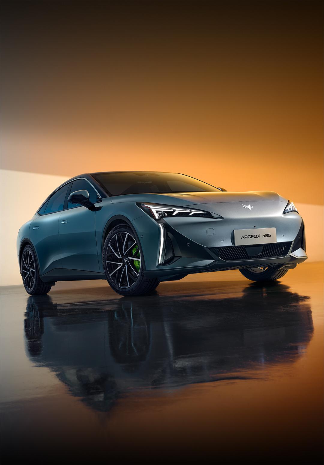 极狐阿尔法s5内饰曝光配运动座椅156英寸大屏