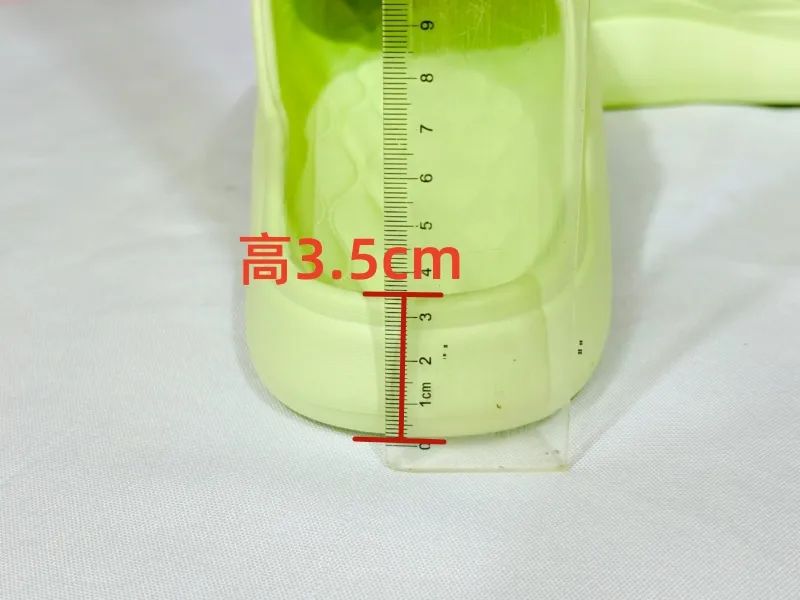 这双拖鞋气垫感十足,舒服又防滑,关键还便宜!