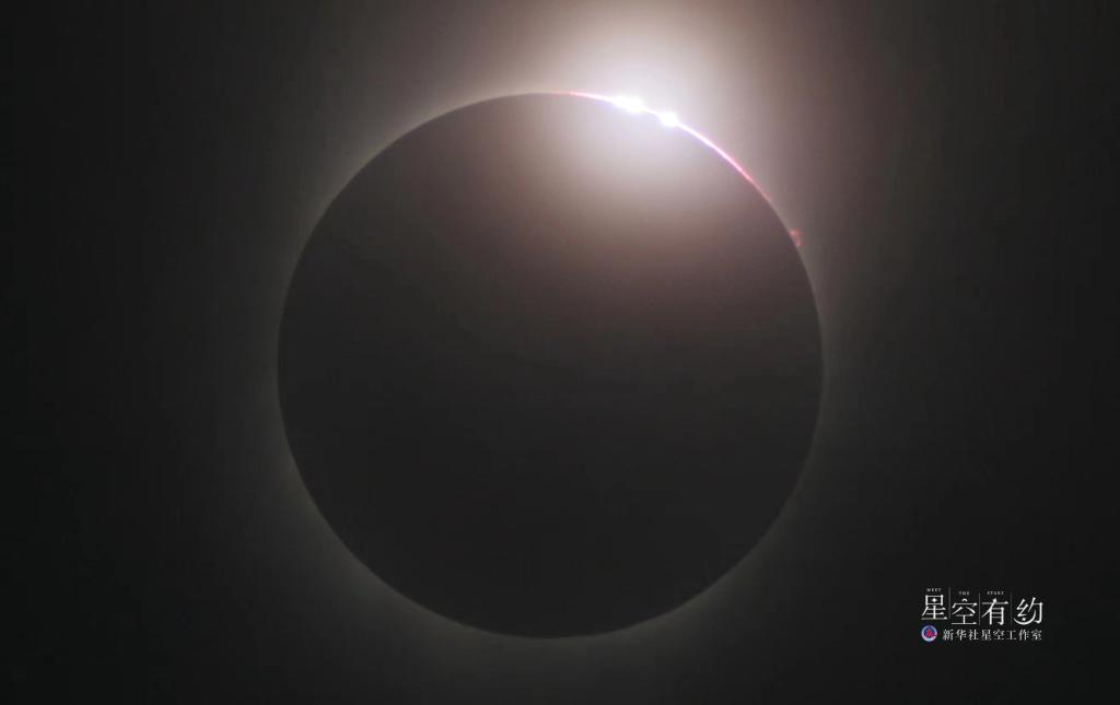 星空摄影师徐晨2009年7月22日在浙江杭州拍摄的日全食.(星联csva供图)