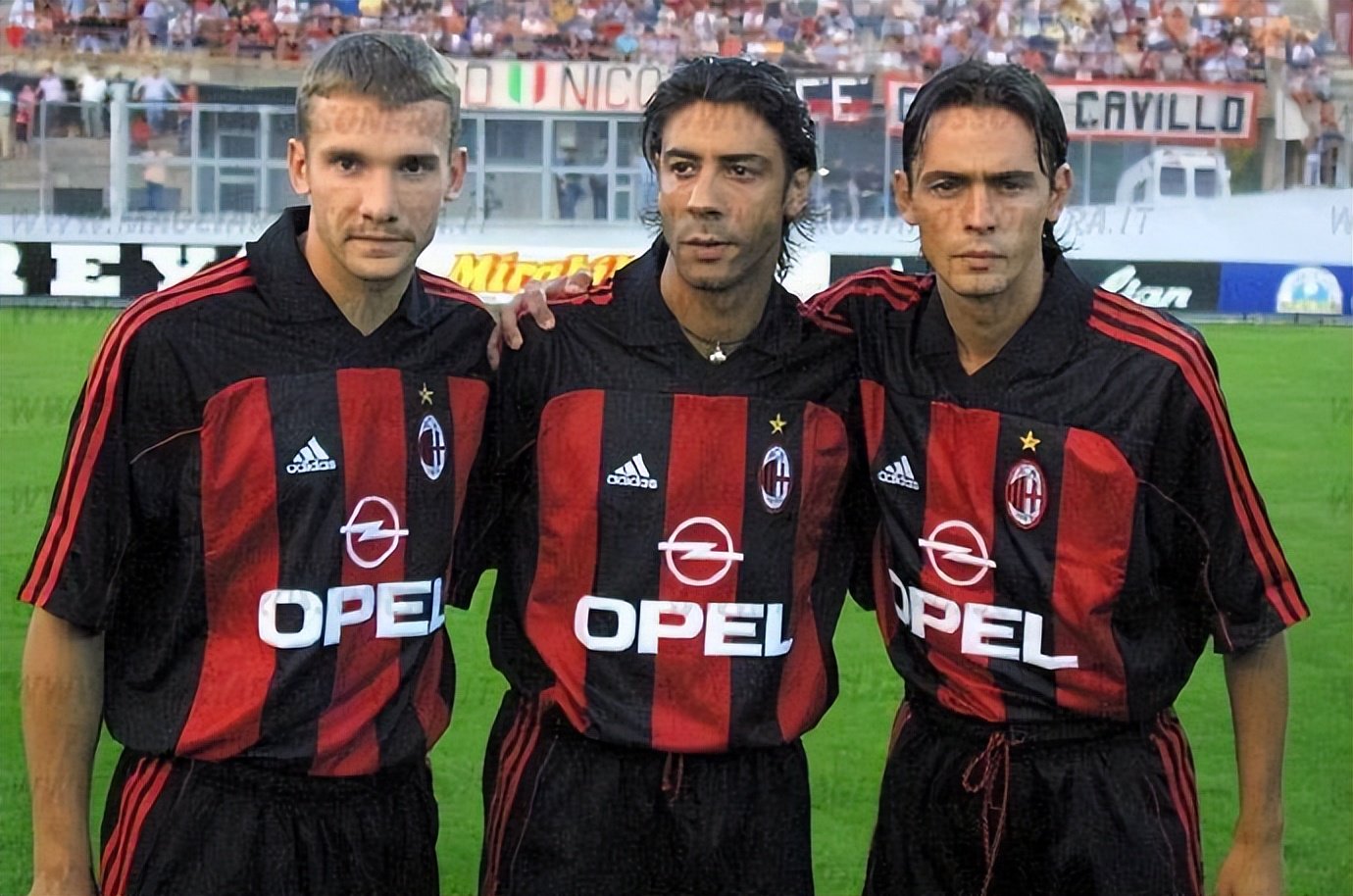 资料ac米兰20012002赛季意甲第1第5轮舍瓦因扎吉双剑合璧