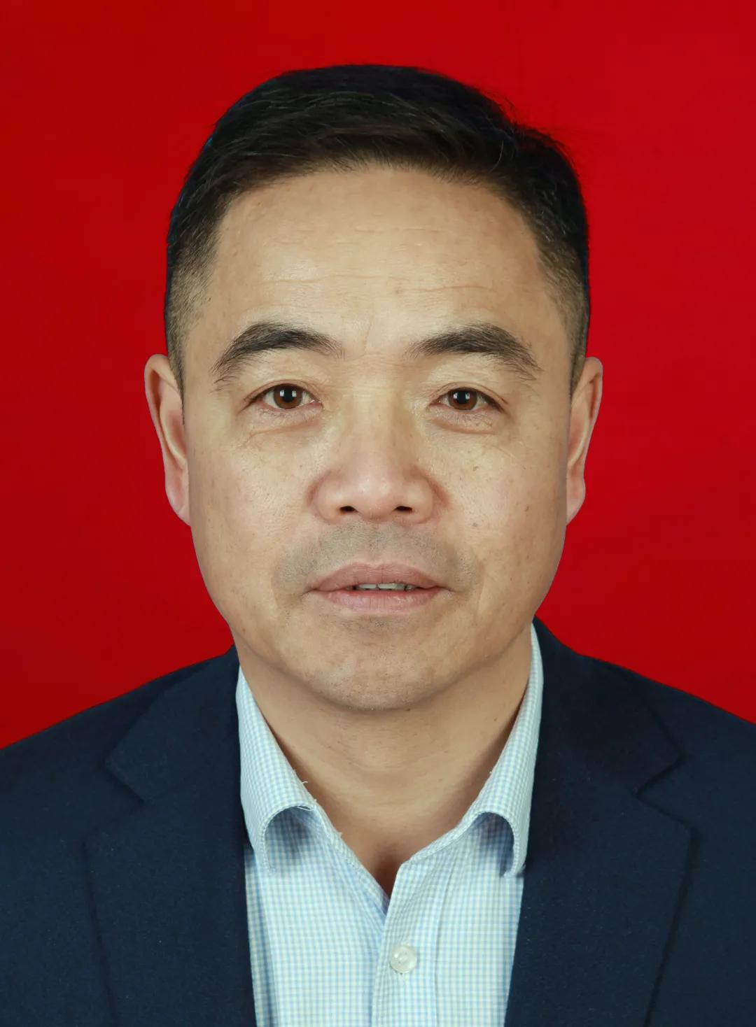 徐洪庆,男,汉族,1965年11月生,中共党员,常州市金坛区朱林镇畜牧兽医