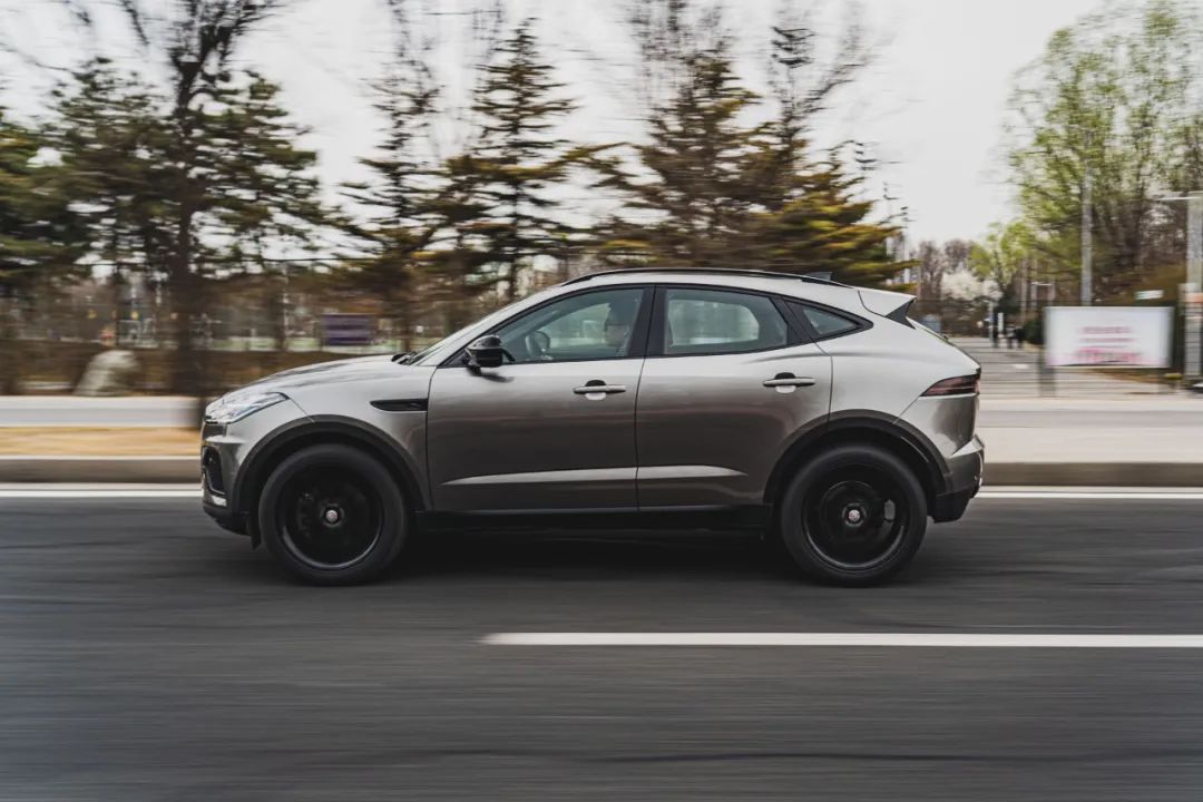 20t采埃孚9at四驱20万合资suv英伦跑车设计帅爆