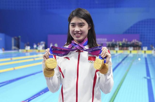 张雨霏当选感动中国年度人物|张雨霏_新浪财经_新浪网