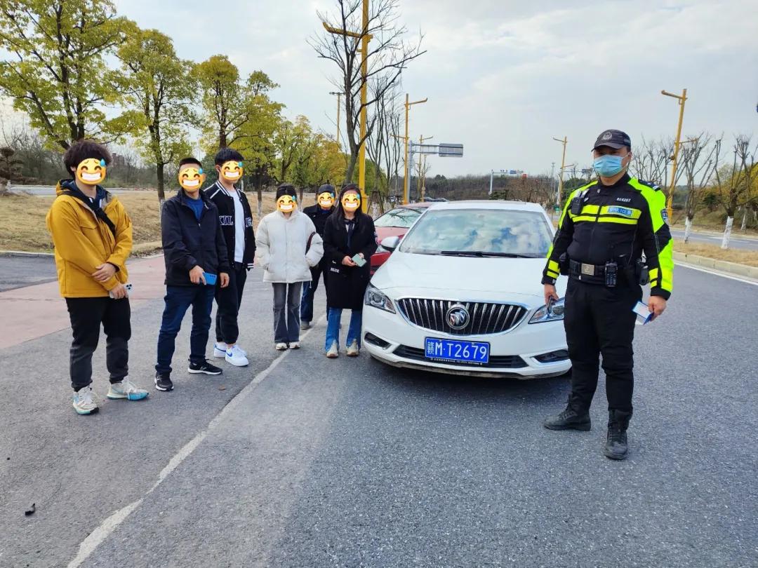 南昌交警一个都不能多