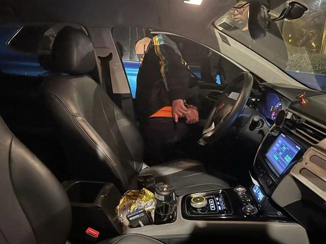 瑞金二路派出所频繁接到醉酒人员报警求助,称自己的手机遗失在出租车