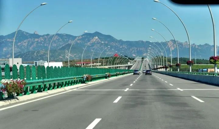 【融入京津展华彩】秦皇岛:打通"大动脉" 畅通"微循环"|秦皇岛市_新浪