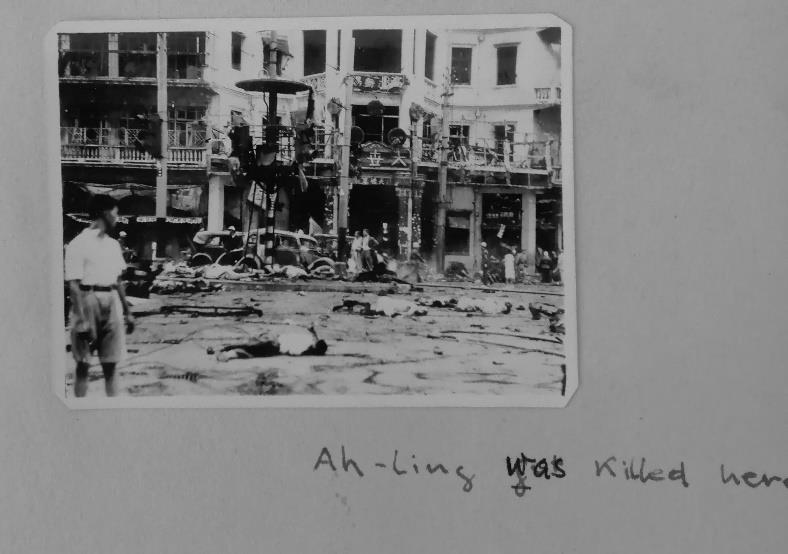 中文版独家收录的奥托·乌尔巴赫拍摄的上海抗战时期老照片.