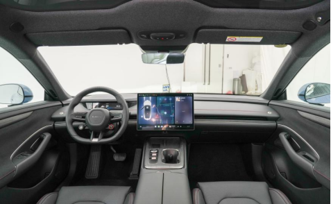 “最美猎装SUV”VS“高仿超跑”，宋L与SU7你选谁？