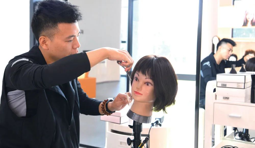 "世界假发之都",为什么是许昌?_新浪财经_新浪网